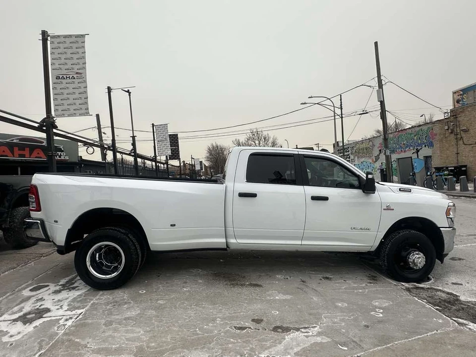 2023 Ram 3500 - Image 10 of 21