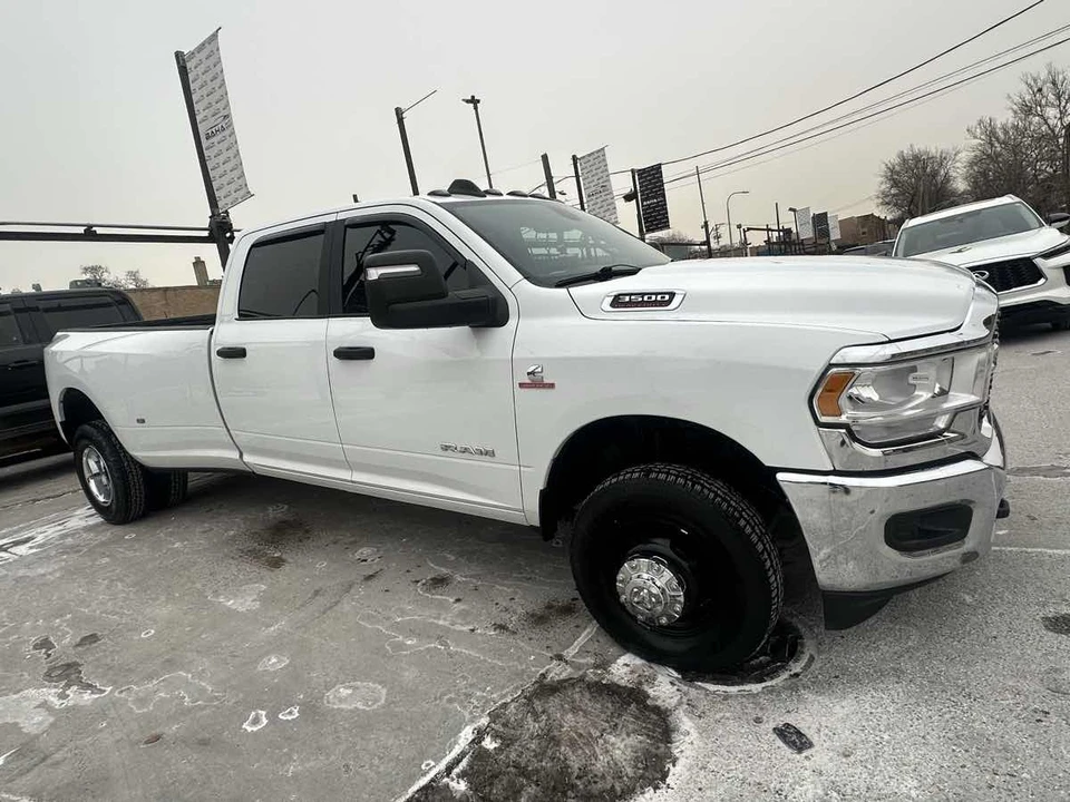 2023 Ram 3500 - Image 12 of 21