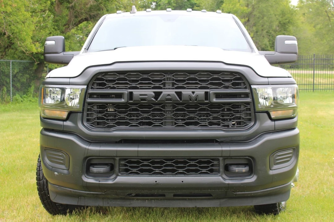 2023 Ram 3500 - Image 12 of 12