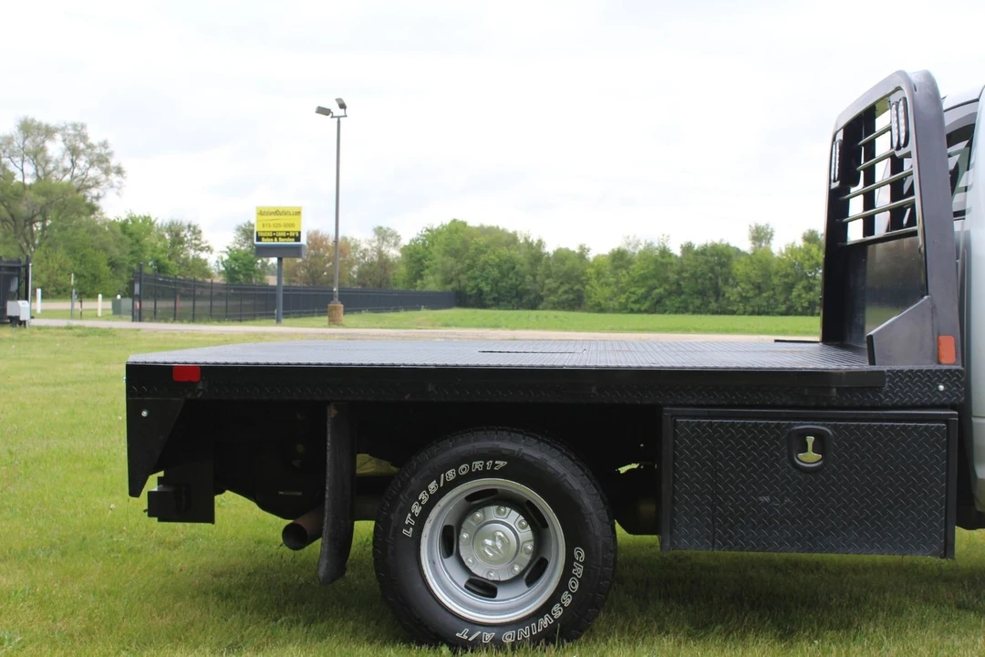 2023 Ram 3500 - Image 8 of 12