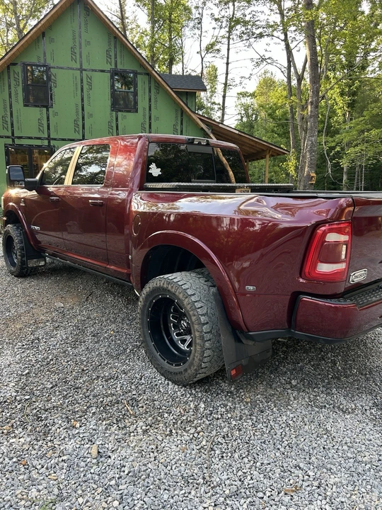 2023 Ram 3500 - Image 14 of 19