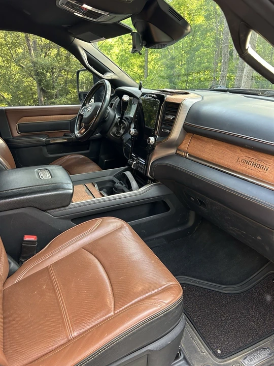 2023 Ram 3500 - Image 10 of 19