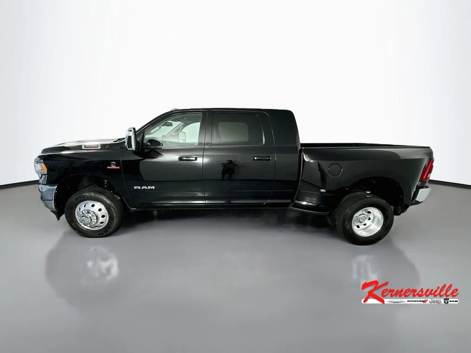 2023 Ram 3500 - Image 4 of 24