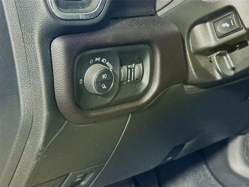 2023 Ram 3500 - Image 7 of 31