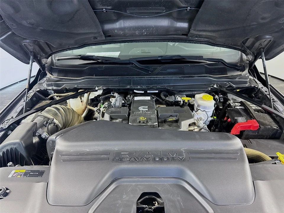 2023 Ram 3500 - Image 25 of 31