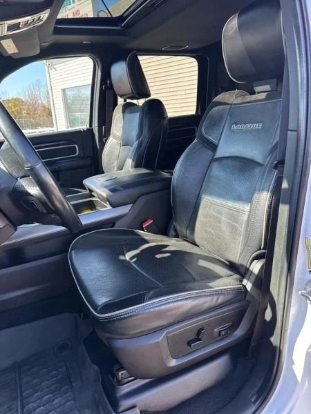 2023 Ram 3500 - Image 12 of 12
