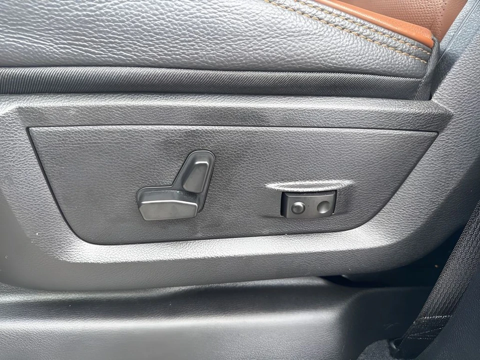 2023 Ram 3500 - Image 11 of 12