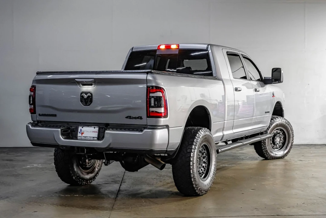 2023 Ram 3500 - Image 11 of 31