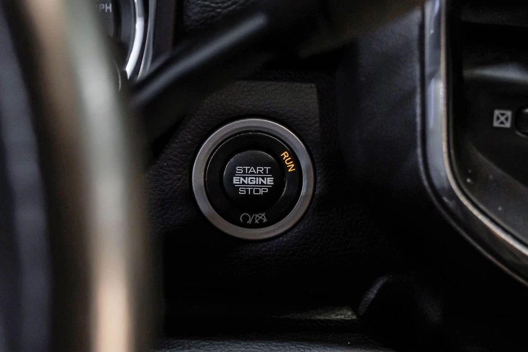 2023 Ram 3500 - Image 27 of 31