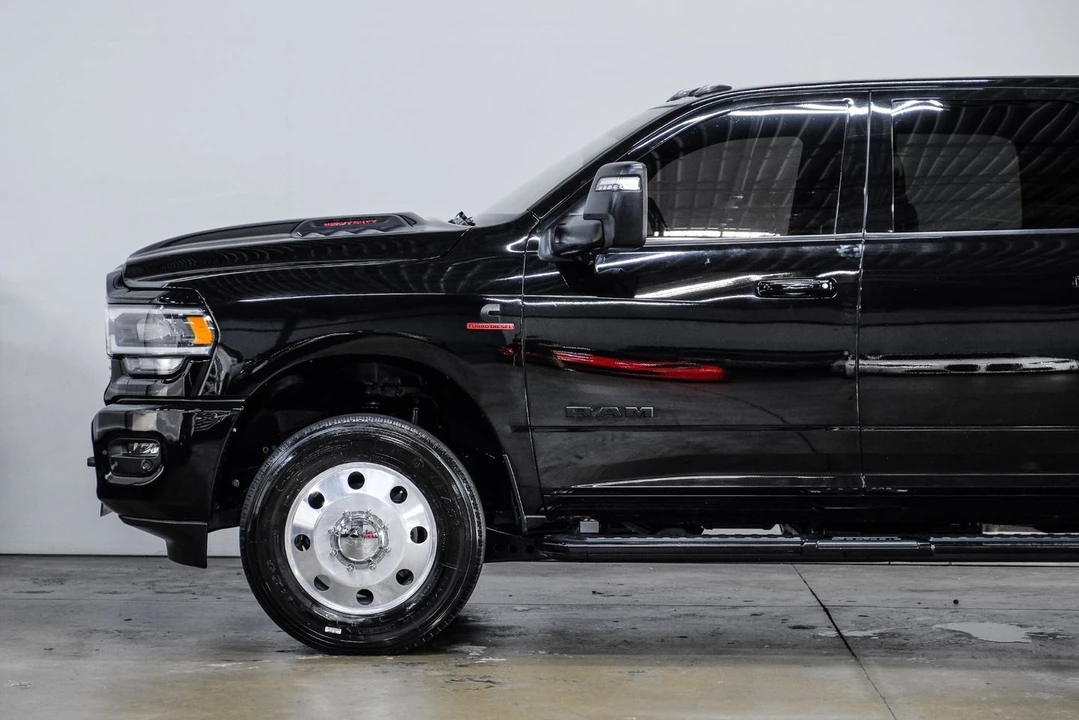 2023 Ram 3500 - Image 17 of 21