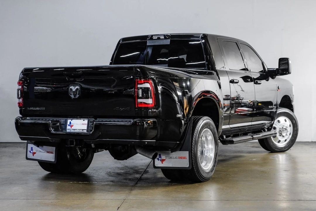 2023 Ram 3500 - Image 11 of 12