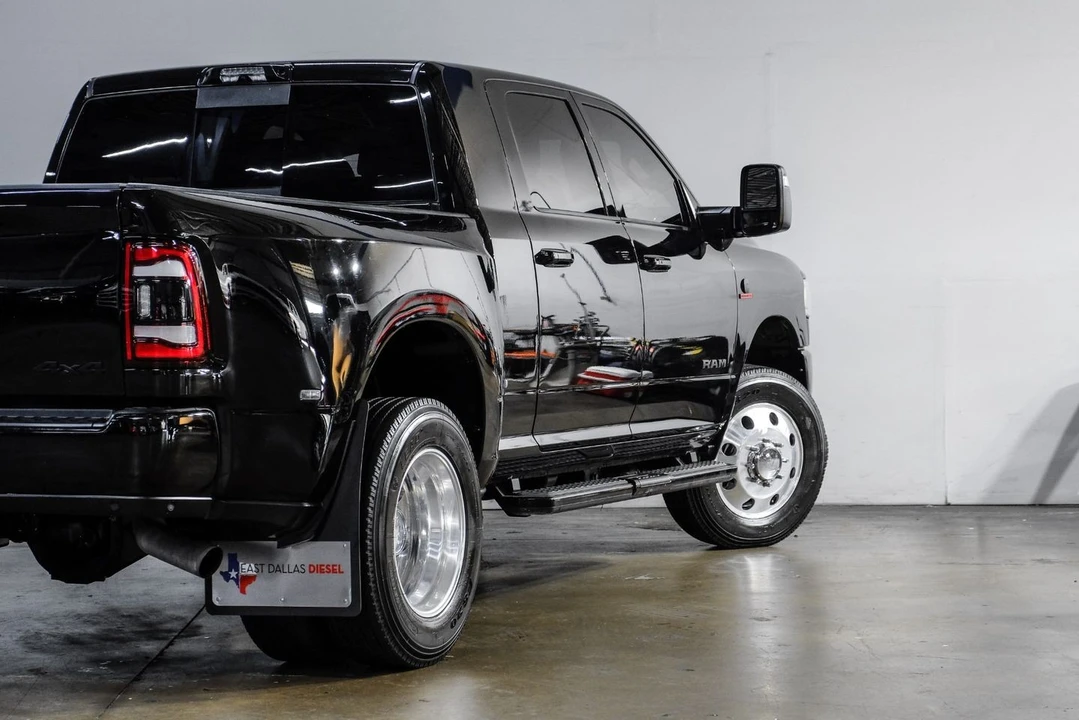 2023 Ram 3500 - Image 13 of 21