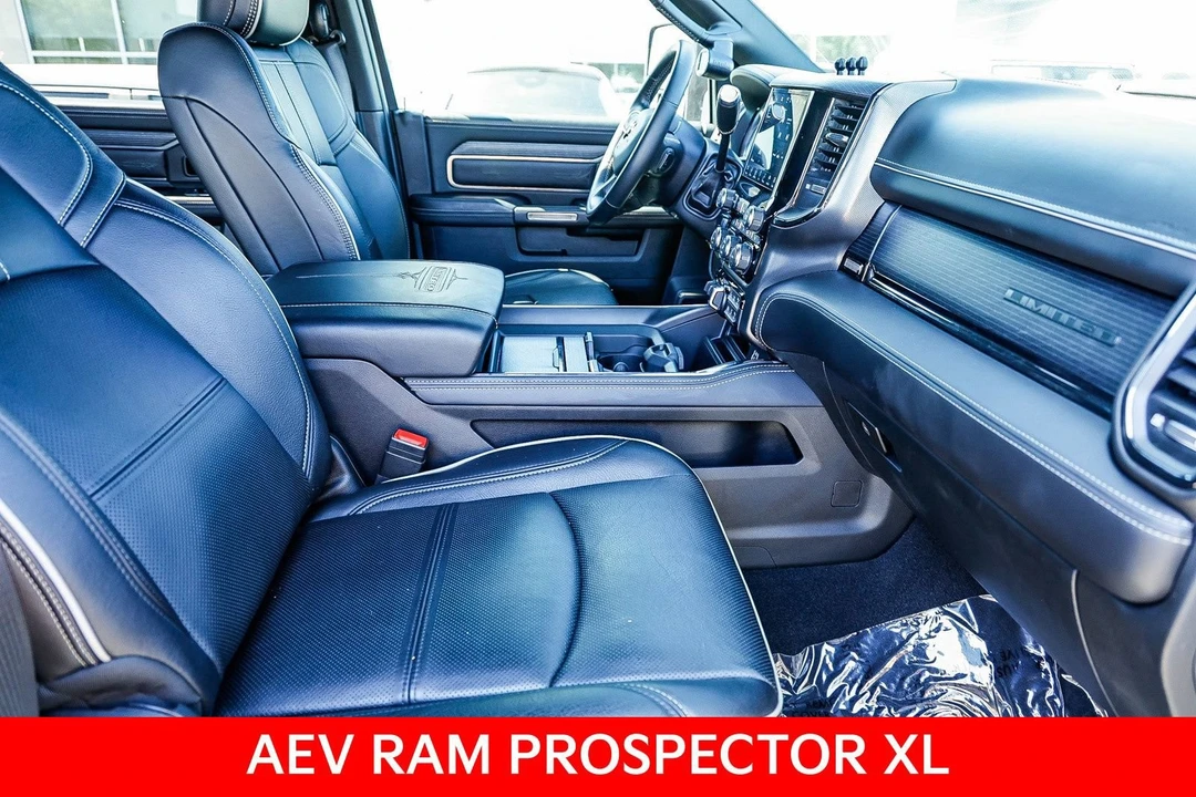 2023 Ram 3500 - Image 18 of 31