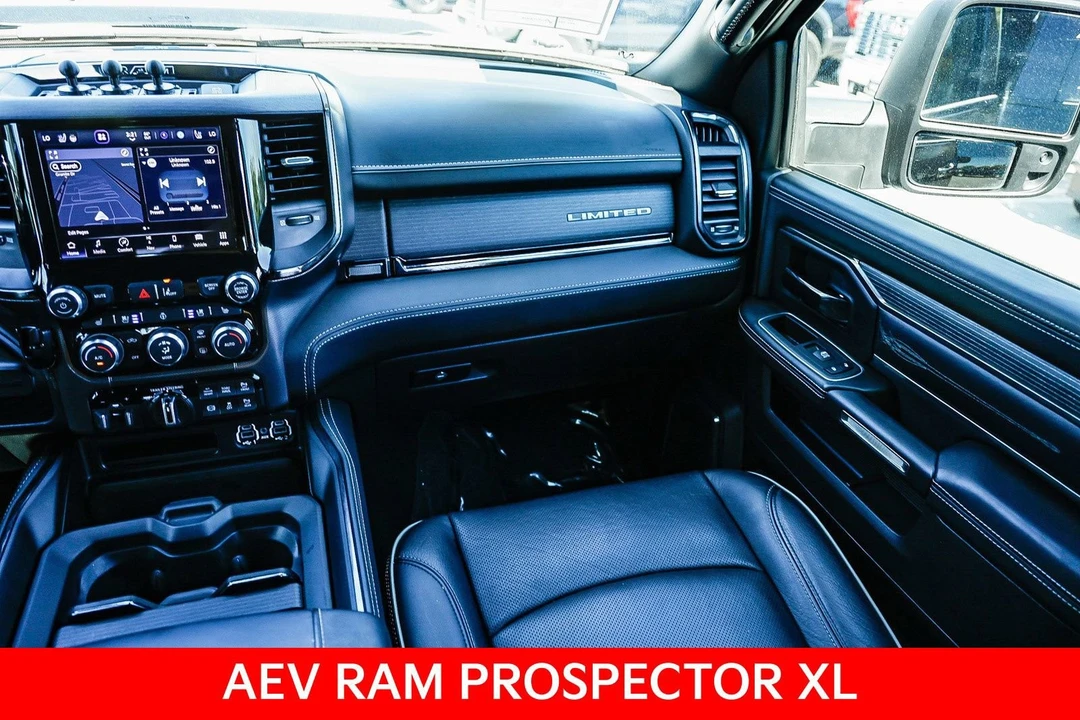 2023 Ram 3500 - Image 16 of 31