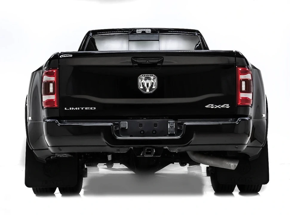 2023 Ram 3500 - Image 8 of 12