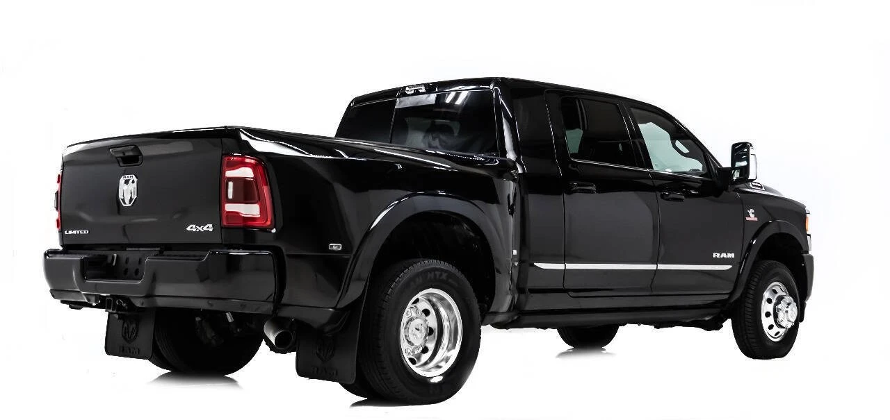 2023 Ram 3500 - Image 3 of 12