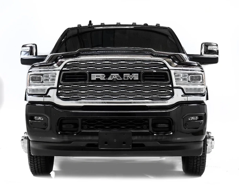 2023 Ram 3500 - Image 7 of 12