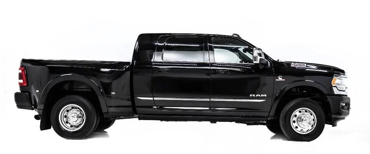 2023 Ram 3500 - Image 5 of 12