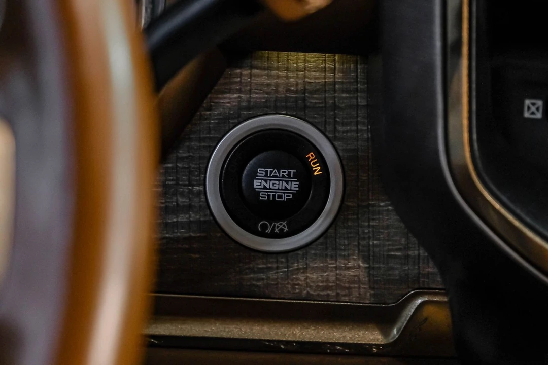 2023 Ram 3500 - Image 25 of 31