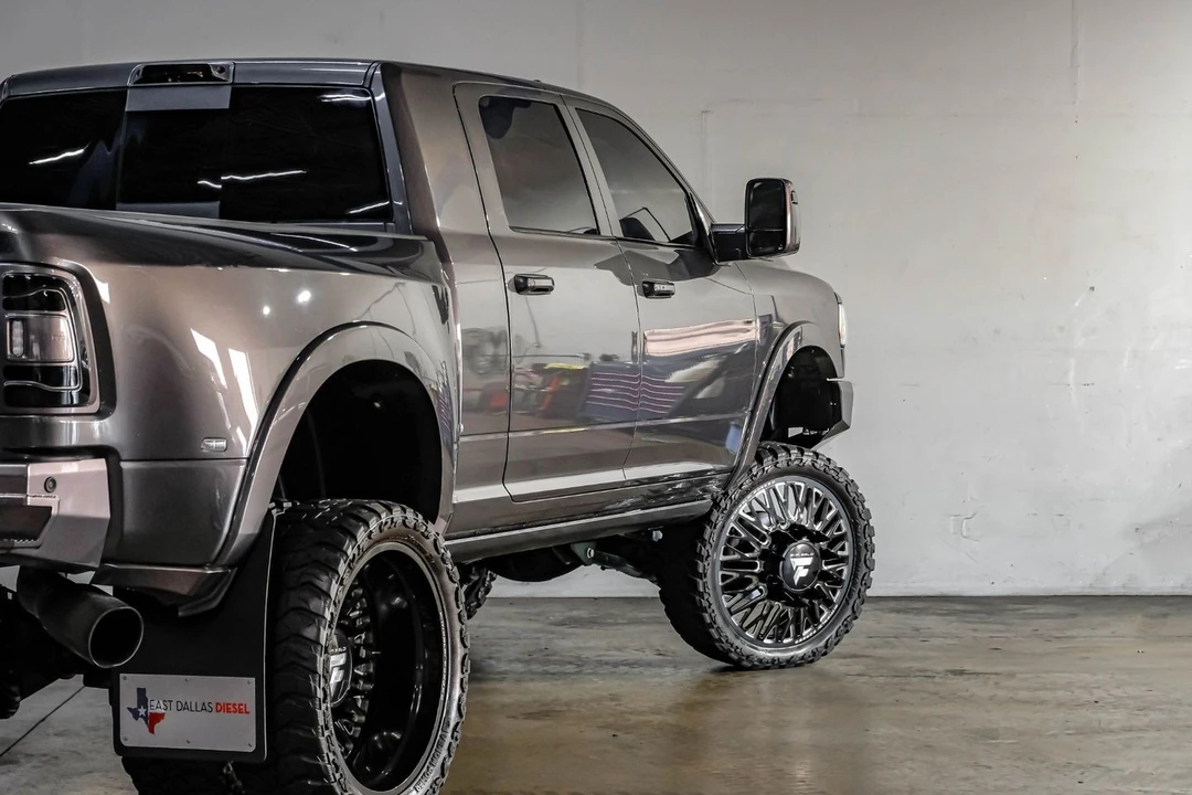 2023 Ram 3500 - Image 11 of 31