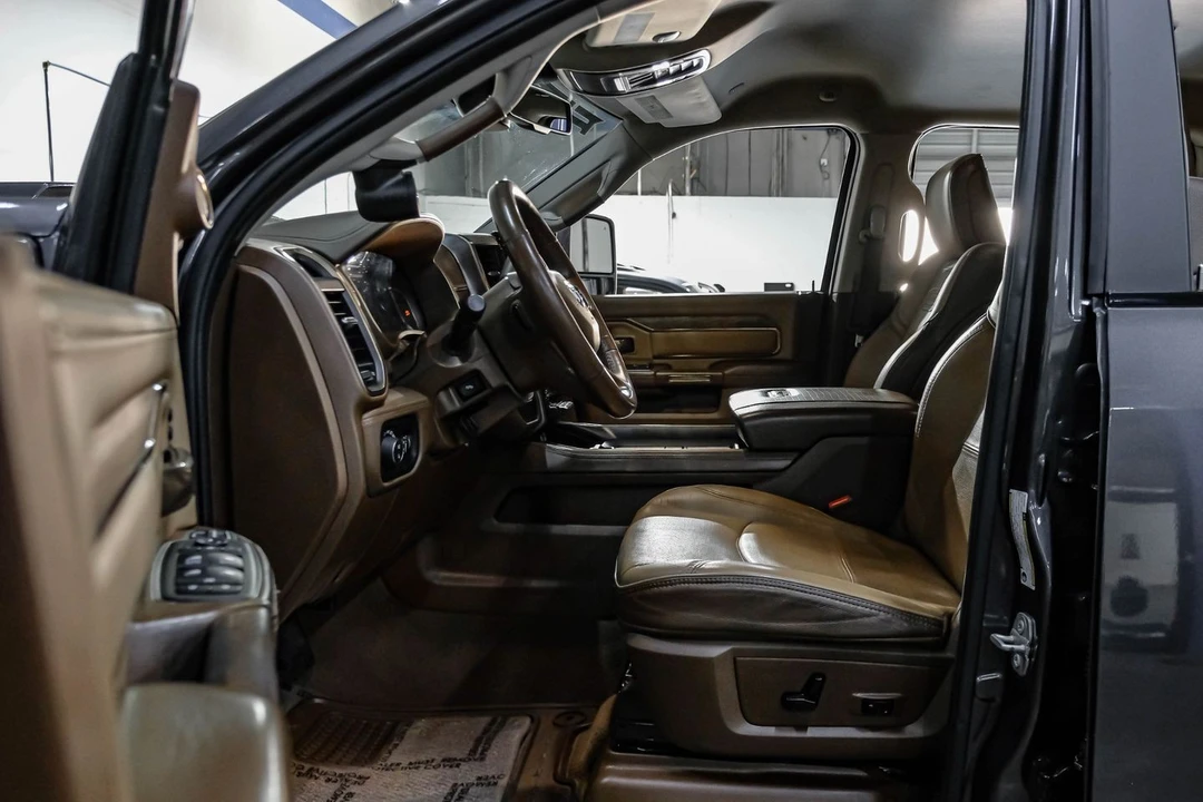 2023 Ram 3500 - Image 4 of 31