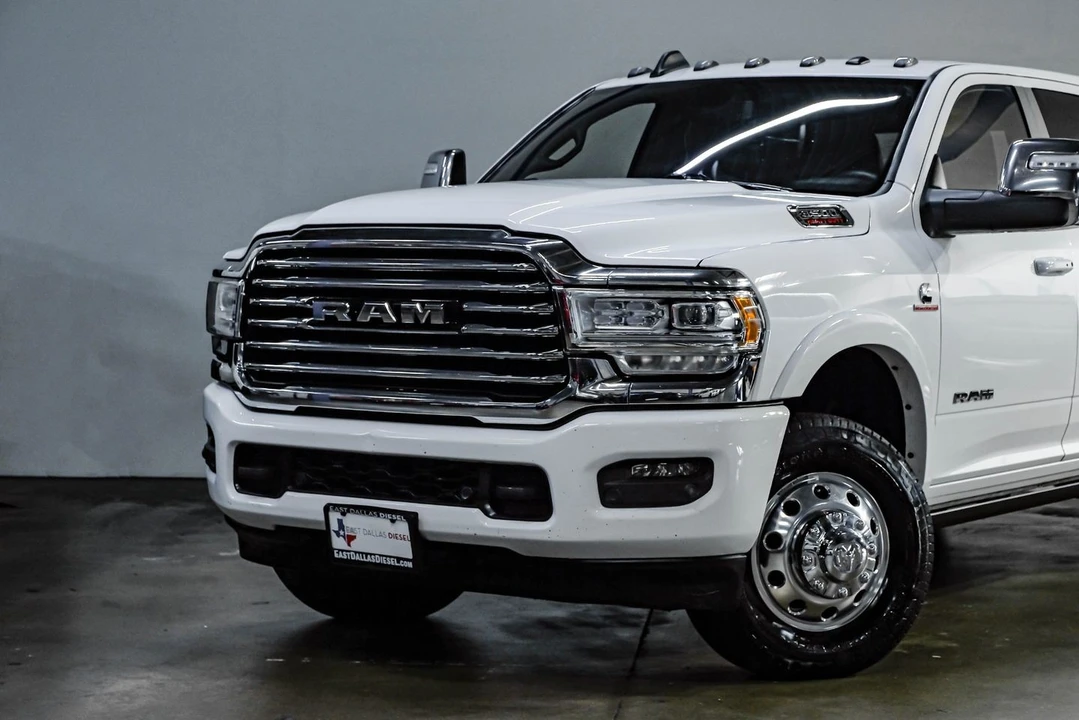 2023 Ram 3500 - Image 8 of 12