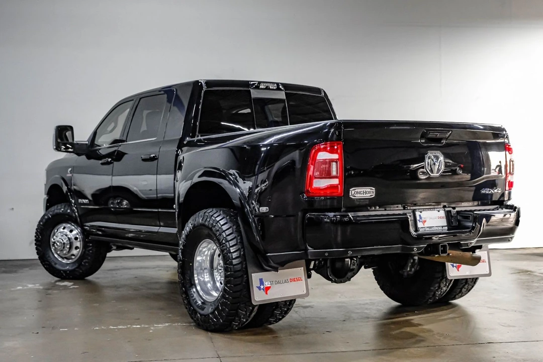 2023 Ram 3500 - Image 16 of 21
