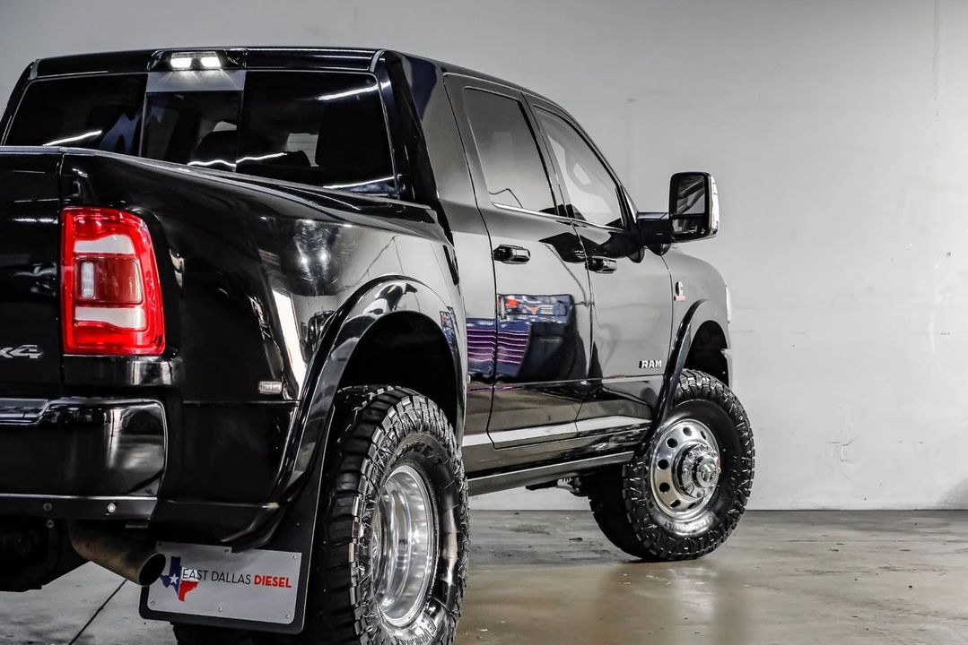 2023 Ram 3500 - Image 14 of 21