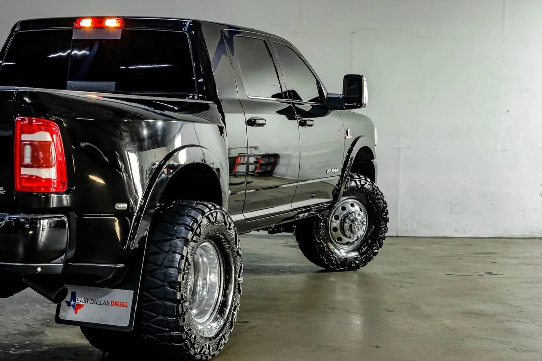 2023 Ram 3500 - Image 13 of 31