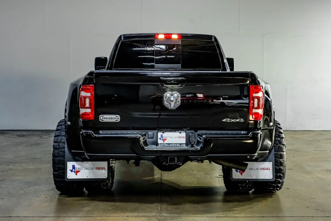 2023 Ram 3500 - Image 14 of 31