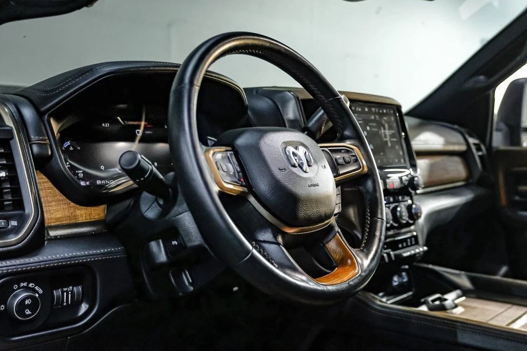 2023 Ram 3500 - Image 22 of 31
