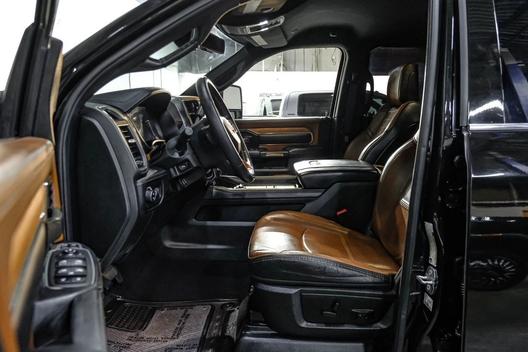 2023 Ram 3500 - Image 4 of 31