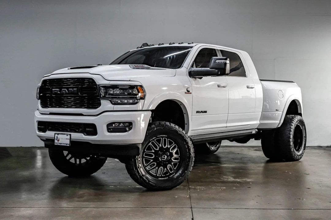 2023 Ram 3500 - Image 8 of 21