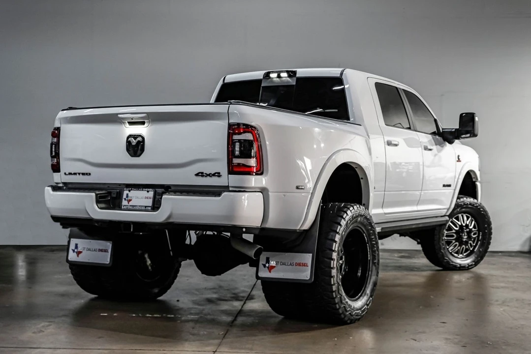 2023 Ram 3500 - Image 12 of 21