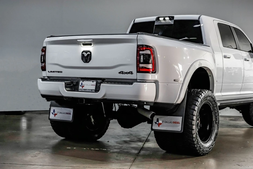 2023 Ram 3500 - Image 13 of 21