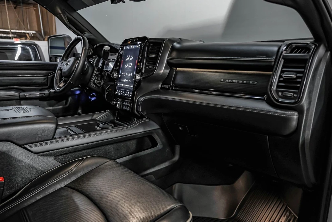 2023 Ram 3500 - Image 20 of 21