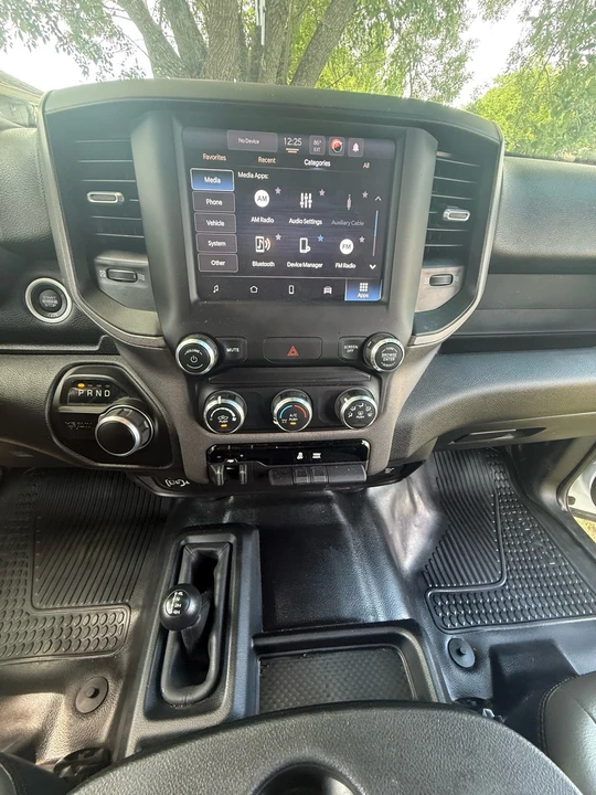 2023 Ram 3500 - Image 23 of 31