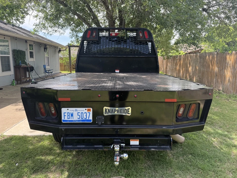 2023 Ram 3500 - Image 9 of 31