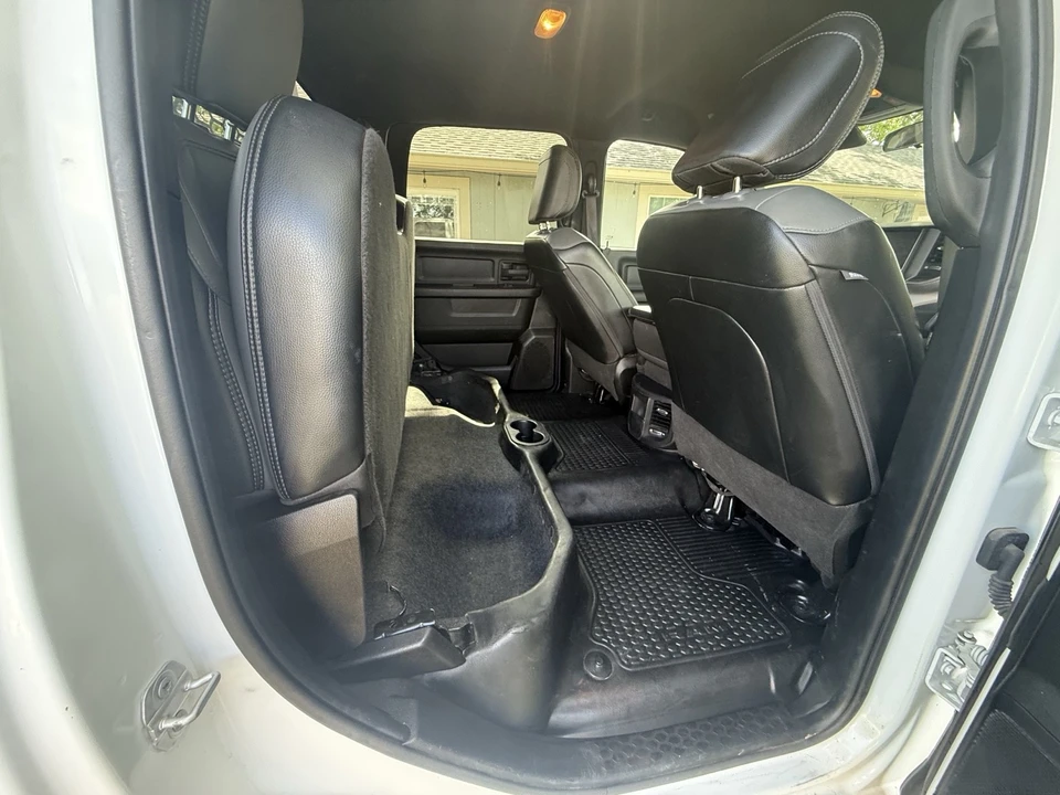 2023 Ram 3500 - Image 19 of 31