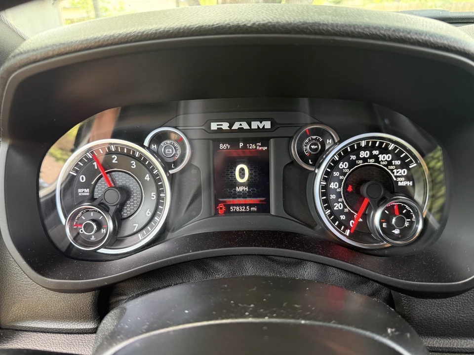 2023 Ram 3500 - Image 24 of 31