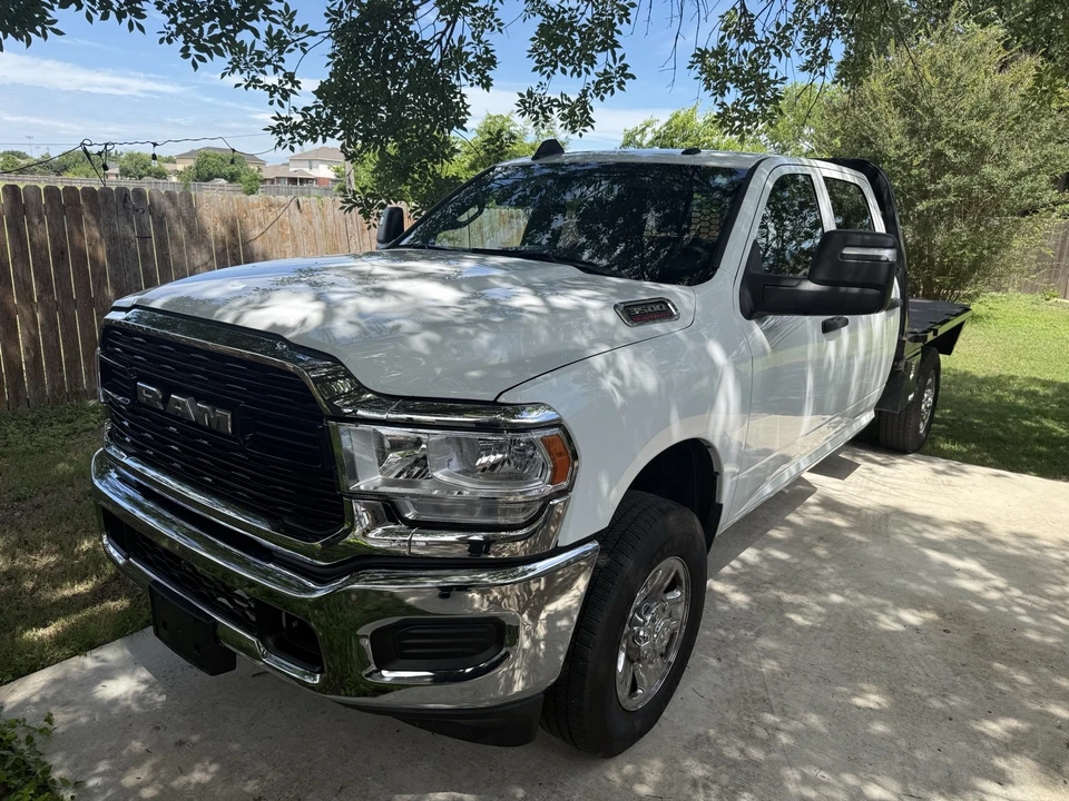 2023 Ram 3500 - Image 3 of 31