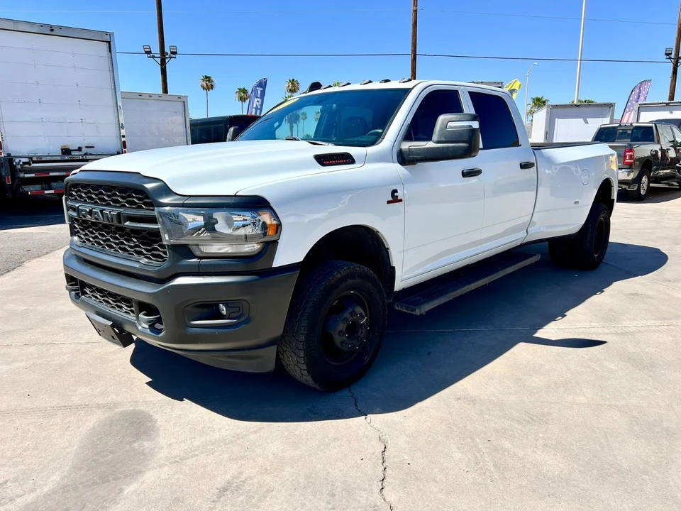 2023 Ram 3500 - Image 5 of 13