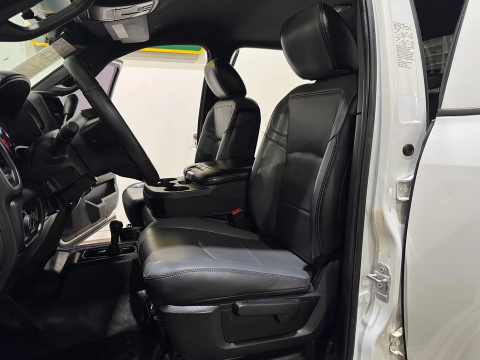 2023 Ram 3500 - Image 17 of 31
