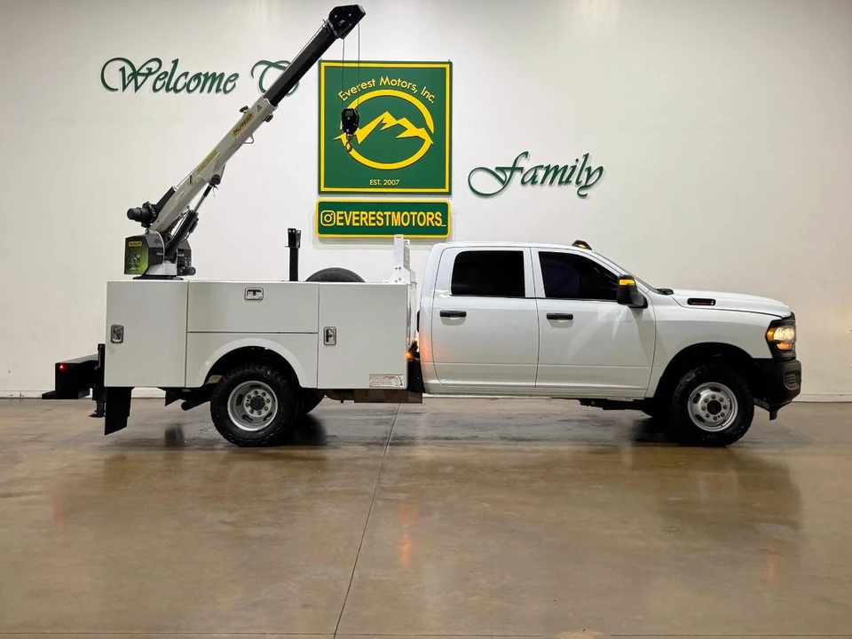2023 Ram 3500 - Image 13 of 31