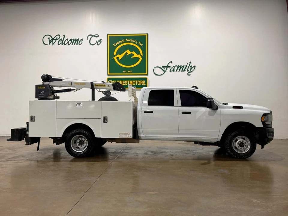 2023 Ram 3500 - Image 2 of 21