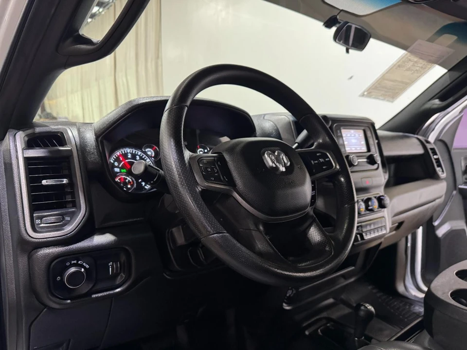 2023 Ram 3500 - Image 15 of 31