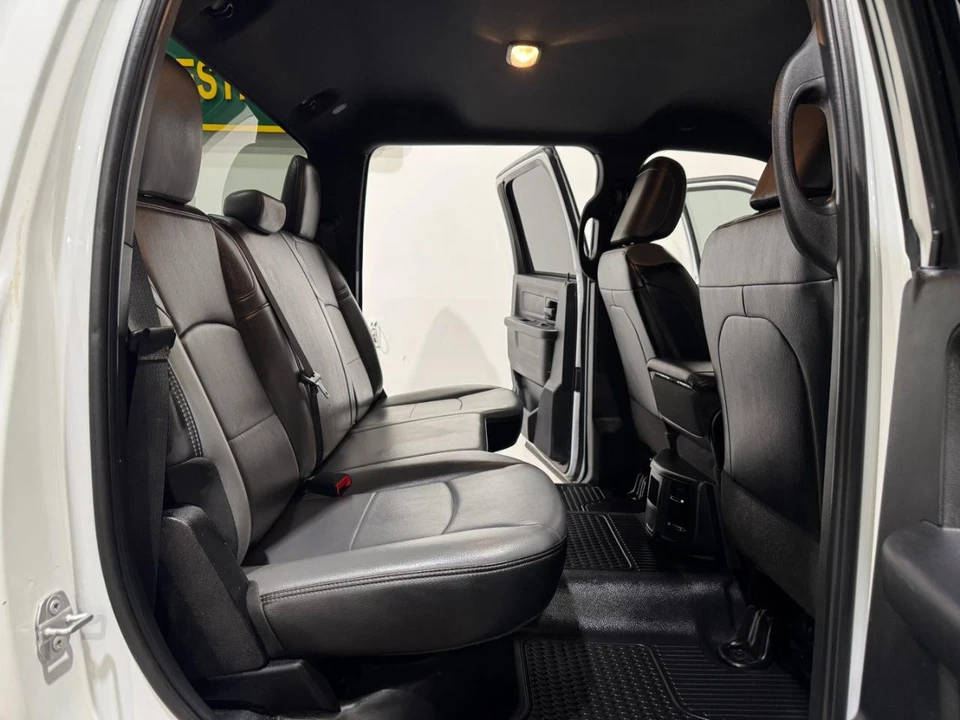 2023 Ram 3500 - Image 17 of 31