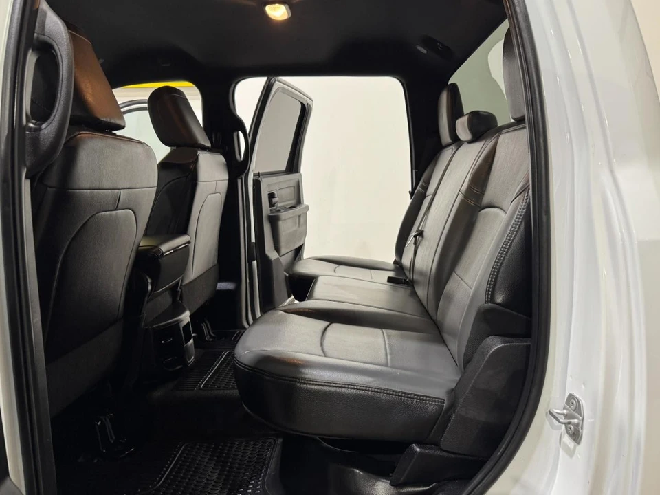 2023 Ram 3500 - Image 16 of 31