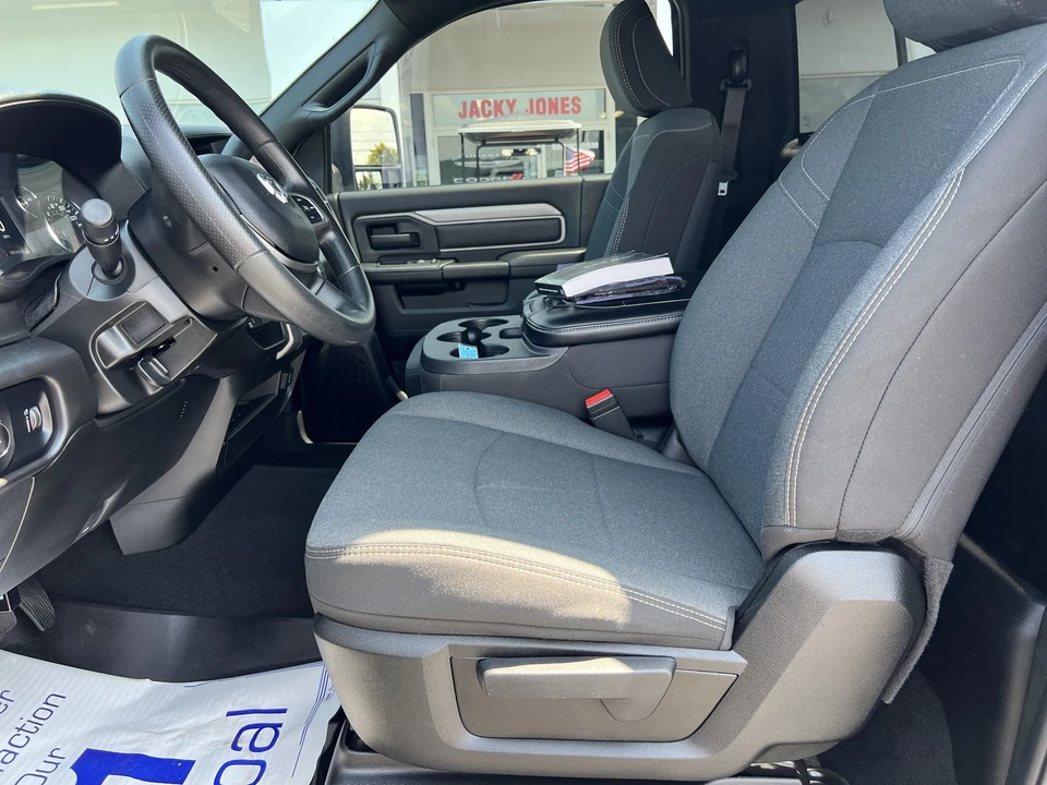 2023 Ram 3500 - Image 16 of 31
