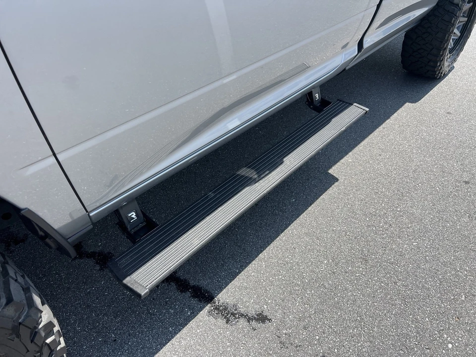 2023 Ram 3500 - Image 14 of 31